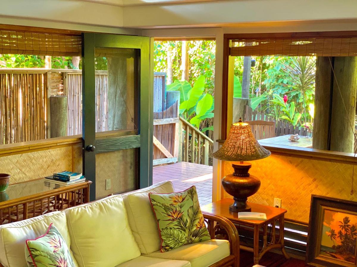 The Kulani Maui Hotel Lahaina Exterior photo