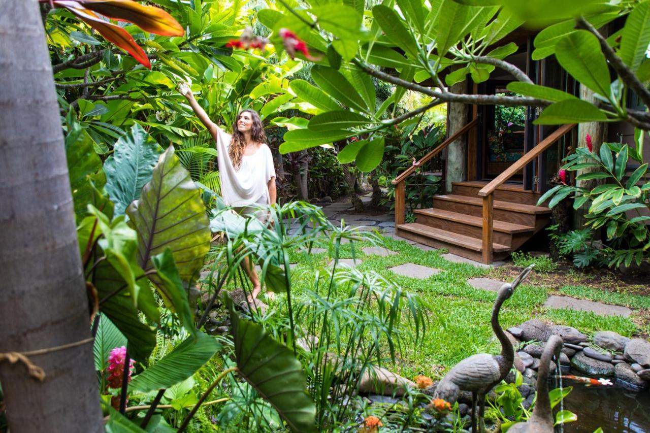 The Kulani Maui Hotel Lahaina Exterior photo